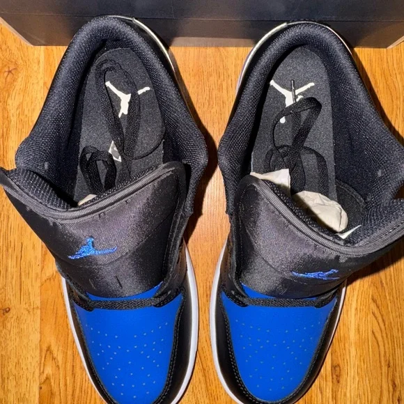 NEW Nike Air Jordan 1 low Black/Royal - Picture 5 of 9